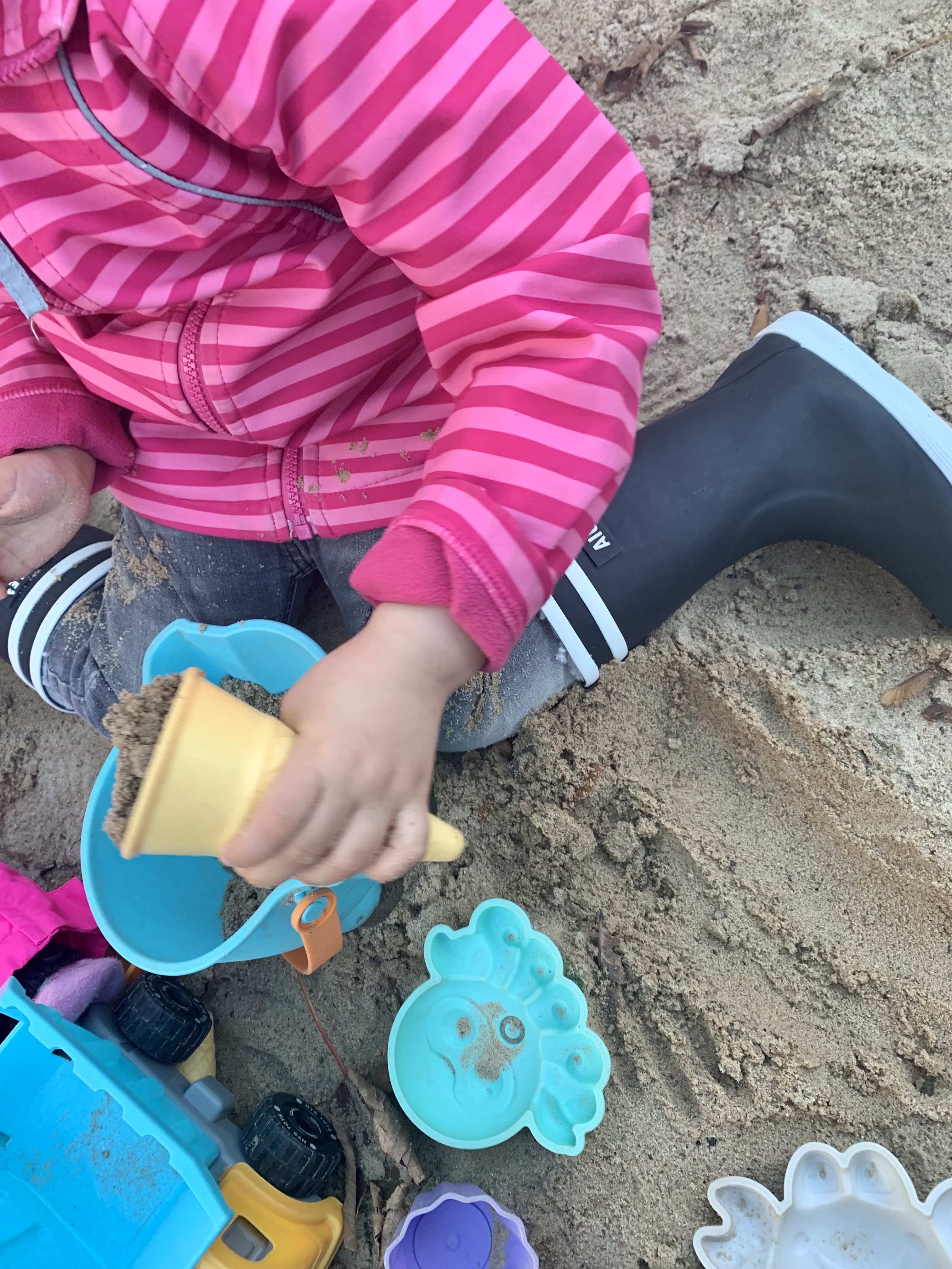 Aigle Lolly Pop Stiefel in der Sandkiste